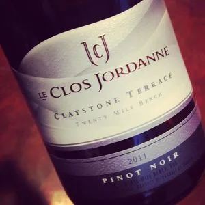 Le Clos Jordanne Pinot Noir Claystone Terrace Twenty Mile Bench 2011_300