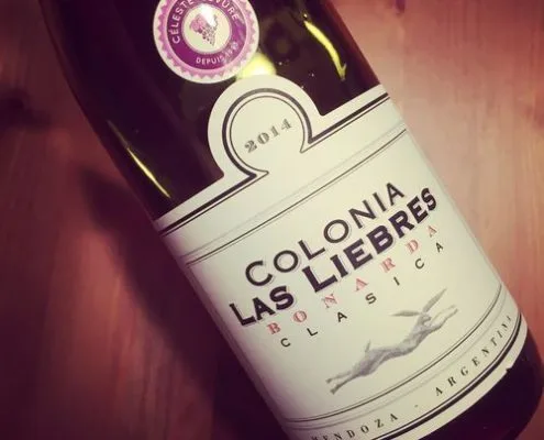Colonia Las Liebres Bonarda Clasica 2014