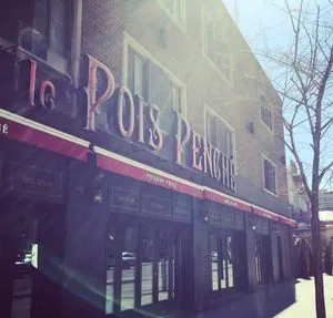 Le Pois Penché